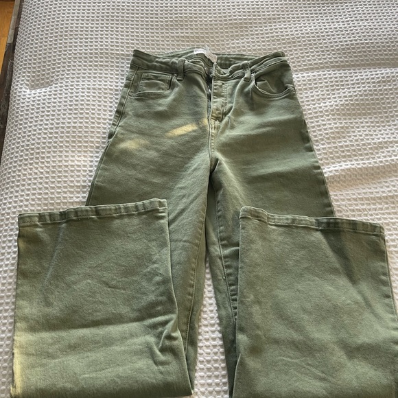 Wide Leg Green Risen Jeans - Picture 3 of 4
